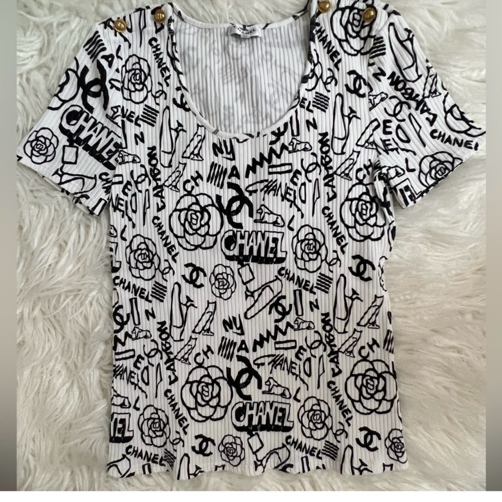 Chanel Monochrome Graphic Short Sleeve Top